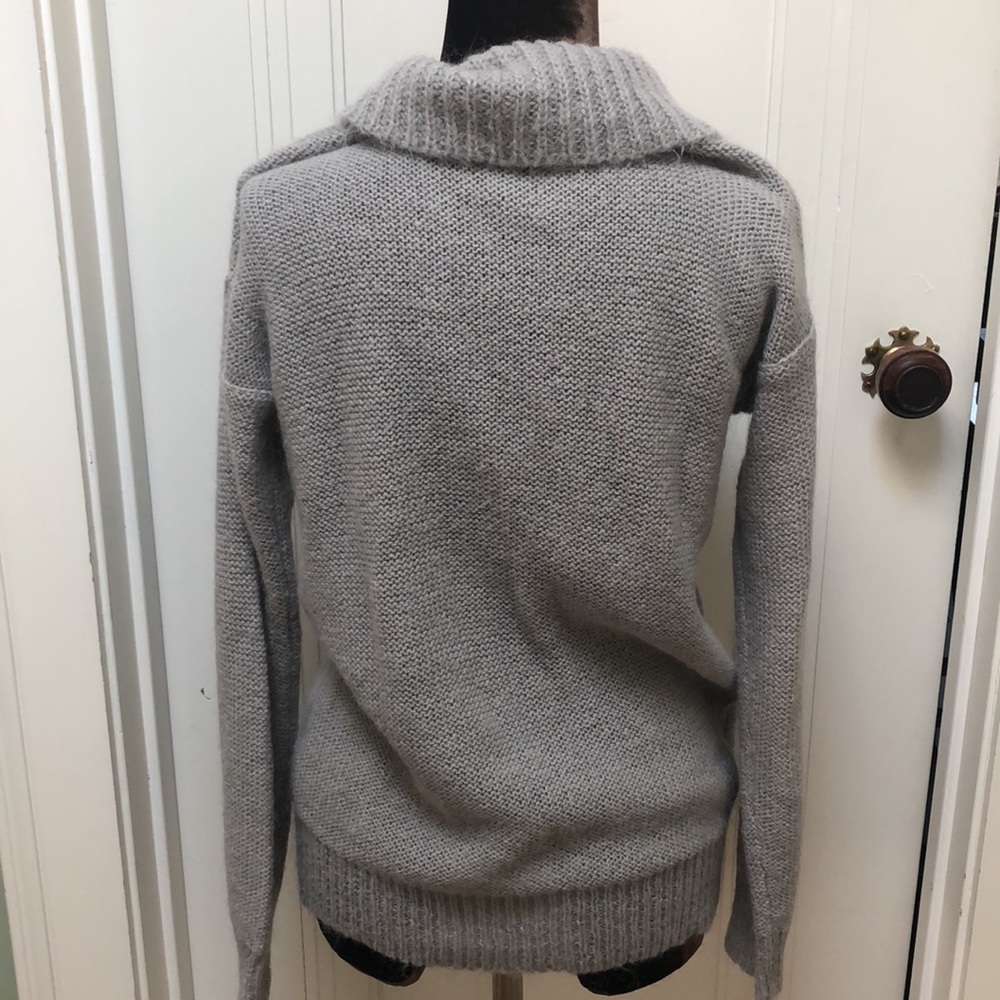 J Crew  Gray Pullover Mohair Blend Sweater M - Picture 5 of 8